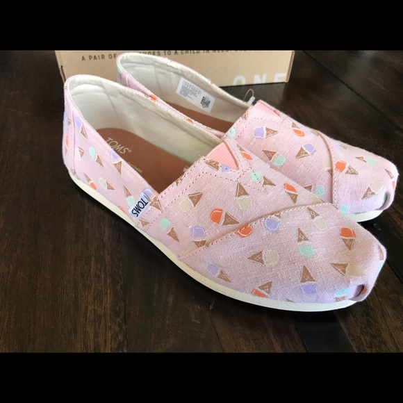 Toms classic blossom ice cream - Picture 4 of 6